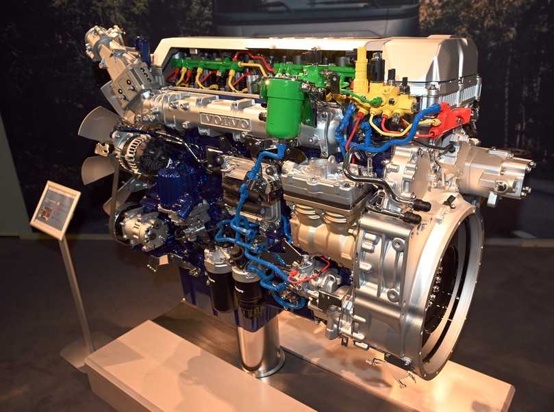Der Gasmotor G13 leistet wahlweise 420, 460 oder 500 PS. Er bildet auch die Basis für den künftigen Wasserstoffverbrenner. | Foto: FH