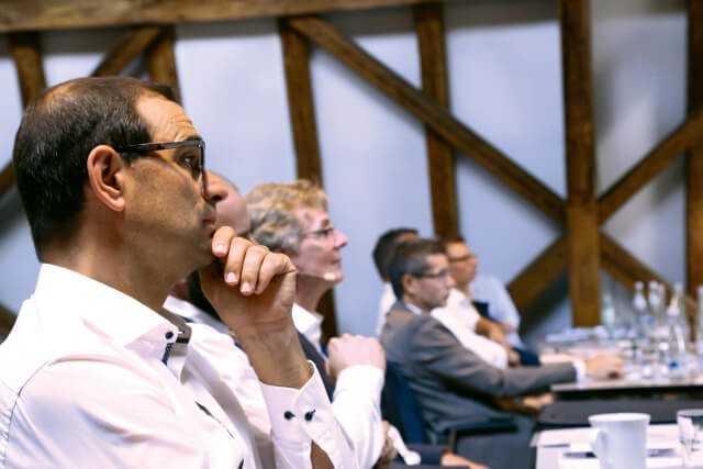 Einer der Initiatoren des Projektdialoges Microtunnelling ist Dr. Stefan Trümpi-Althaus. Einer der Initiatoren des Projektdialoges Microtunnelling ist Dr. Stefan Trümpi-Althaus.