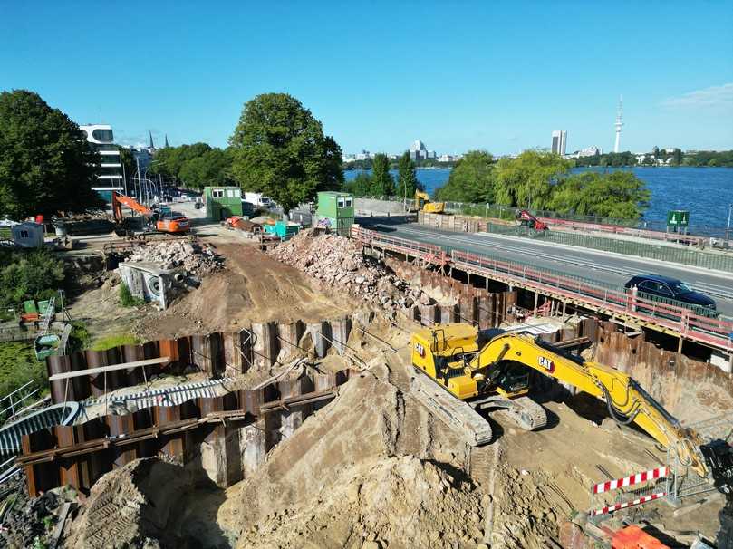 Die Baustelle Hohenfelder Bucht soll im Sommer 2025 fertig sein: Die Umgestaltung ist aktuell auf der Zielgeraden und voll im Zeitplan. | Foto: SBG/DigiLab