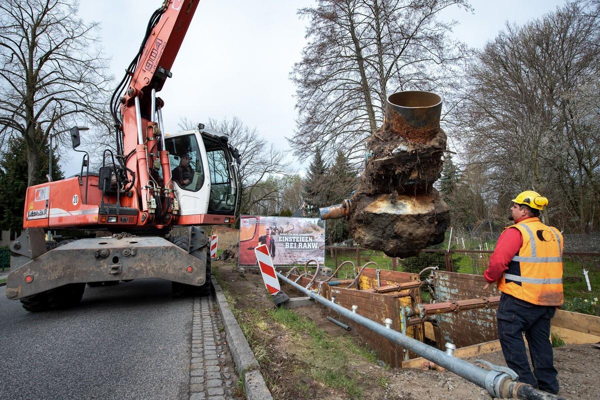 Start- und Zielgrube sowie die erforderlichen Tiefbauarbeiten wurden in diesem Abschnitt vom Partner RAKW Rohrleitungs- und Anlagenbau Königs-Wusterhausen ausgeführt. | Foto: Benjamin Pritzkuleit