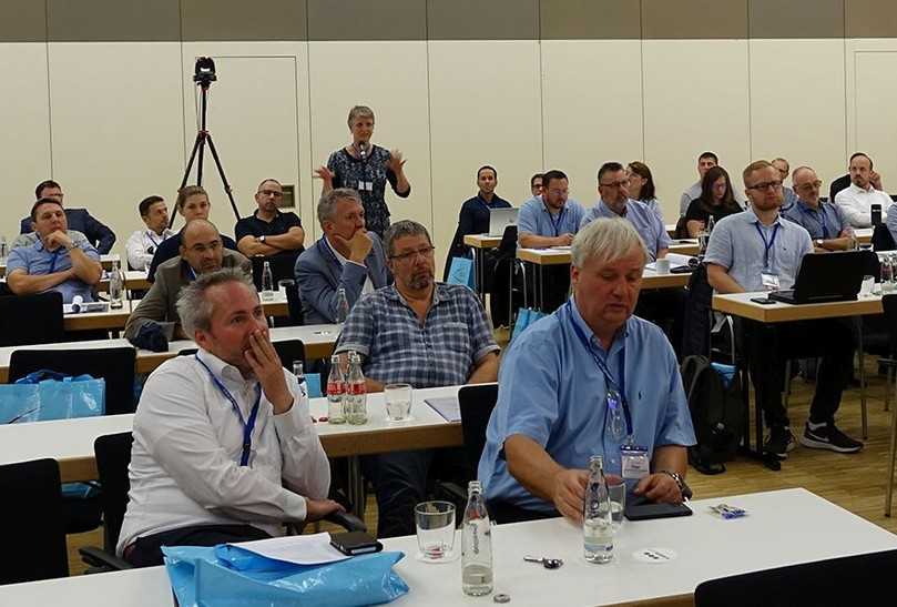 Ausgiebig diskutiert wurde an beiden Veranstaltungstagen sowohl mit dem Auditorium vor Ort als auch mit den live dazu geschalteten Online-Teilnehmern. | Foto: TAH Ausgiebig diskutiert wurde an beiden Veranstaltungstagen sowohl mit dem Auditorium vor Ort als auch mit den live dazu geschalteten Online-Teilnehmern. | Foto: TAH