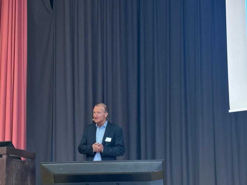 Michael Hippe vom Verband zertifizierter Sanierungs-Berater (VSB) verwies darauf, dass Ausschreibungen häufig stark am günstigsten Preis orientiert seien. | Foto: B_I MEDIEN/MJ Michael Hippe vom Verband zertifizierter Sanierungs-Berater (VSB) verwies darauf, dass Ausschreibungen häufig stark am günstigsten Preis orientiert seien. | Foto: B_I MEDIEN/MJ