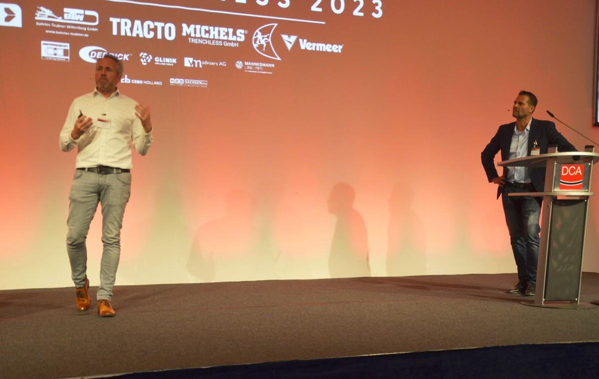 Markus Dohmann (l., Stadt Backnang) und Marco Reinhard (Leonhard Weiss) berichteten über ein interessantes Projekt, bei dem nicht alles glatt ging. | Foto: B_I/Valdix