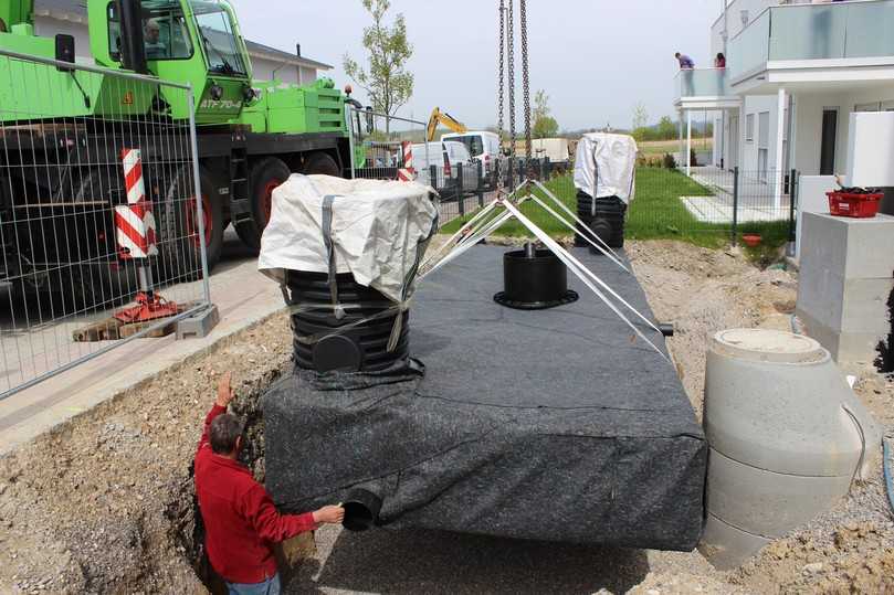 Hersteller wie GRAF liefern bis zu einer Größe von 60 Kubikmeter den Rigolenkörper vorkonfektioniert. | Foto: Graf Hersteller wie GRAF liefern bis zu einer Größe von 60 Kubikmeter den Rigolenkörper vorkonfektioniert. | Foto: Graf