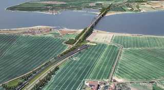 Bauverträge für Tunnelprojekt geschlossen