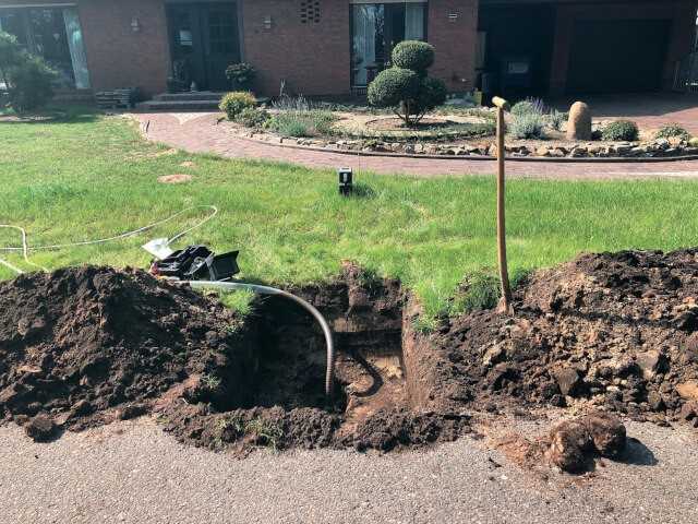 Typische Hausanschlussbaustelle in Norddeutschland Typische Hausanschlussbaustelle in Norddeutschland