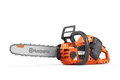 Saison für Baumschnitte: Husqvarna Kettensäge 435i für Profi und Heimwerker