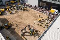 Mobilbagger und Radlader: Baumaschinen-Neuheiten beim Wacker Neuson Universe