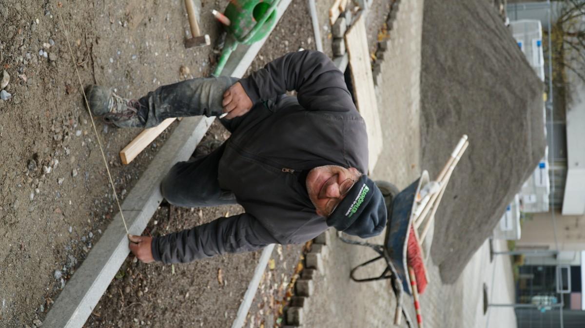 Fachwerker Burhan Sahin. | Foto: Schöppler/Mahrholdt