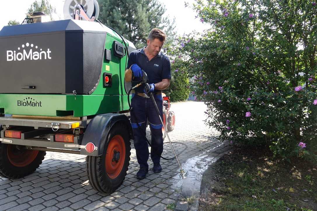 Mantis hat neue Sprühgeräte gegen Unkraut Mantis hat neue Sprühgeräte gegen Unkraut