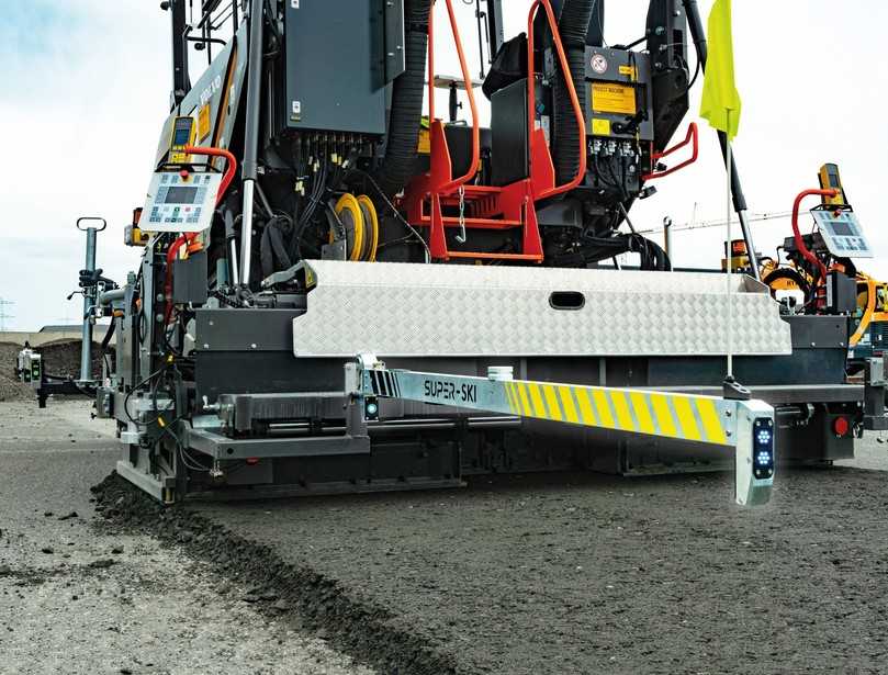 Next-Level-Nivelliersystem: Moba hat die Schichtdickenmessung Pave-TM in den Super-Ski integriert. | Foto: Moba