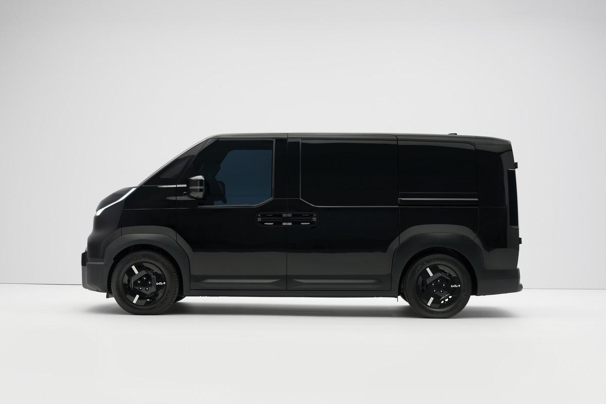 Seitliche Schiebetüren sollen den Zugang zum Laderaum erleichtern. | Foto: KIA Deutschland