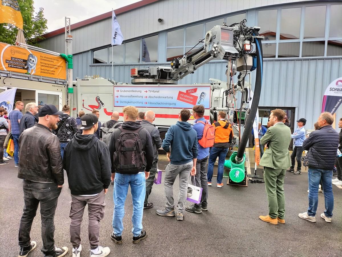 Vorführung der Firma P&W Umwelttechnik zur Sehenden Nordseedüse | Foto: B_I/Valdix Vorführung der Firma P&W Umwelttechnik zur Sehenden Nordseedüse | Foto: B_I/Valdix