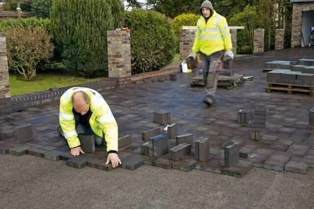 Pflasterklinker mit ungewöhnlichem Formatmix