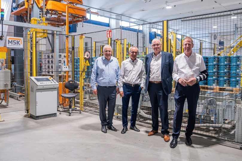 Der Startschuss für den Zusammenschluss fiel im Sommer (v.l.): Baumit-Geschäftsführer Heiko Werf, Baumit-Geschäftsführer Peter Sarantis, Sakret-Geschäftsführer Thomas Ehlebracht und Bernd Kanand, Geschäftsführer bei Diessner. | Foto: Marius Schwarz/Baumit Der Startschuss für den Zusammenschluss fiel im Sommer (v.l.): Baumit-Geschäftsführer Heiko Werf, Baumit-Geschäftsführer Peter Sarantis, Sakret-Geschäftsführer Thomas Ehlebracht und Bernd Kanand, Geschäftsführer bei Diessner. | Foto: Marius Schwarz/Baumit