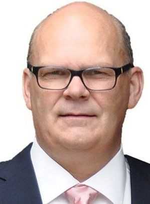 Dipl.-Wirtsch.-Ing. Günter Brümmer ist Inhaber von Günter Brümmer Consult und bietet Beratung & Projektmanagement rund um die Entwässerung an. Er ist seit viele Jahren in der Industrie in dem Bereich Regenwasserbewirtschaftung und Abwasserentsorgung als Entwickler, Referent und Projektmanager tätig gewesen. Heute hält er Fachvorträge und unterstützt Firmen in Entwicklungsprojekten, arbeitet in Normungsgremien und berät in Fragen der Entwässerung. | Foto: privat Dipl.-Wirtsch.-Ing. Günter Brümmer ist Inhaber von Günter Brümmer Consult und bietet Beratung & Projektmanagement rund um die Entwässerung an. Er ist seit viele Jahren in der Industrie in dem Bereich Regenwasserbewirtschaftung und Abwasserentsorgung als Entwickler, Referent und Projektmanager tätig gewesen. Heute hält er Fachvorträge und unterstützt Firmen in Entwicklungsprojekten, arbeitet in Normungsgremien und berät in Fragen der Entwässerung. | Foto: privat
