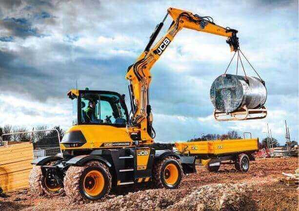 Die Verschmelzung von Teleskoplader und Mobilbagger in einer Maschine: Womit Mecalac beim bauma-Innovationspreis überzeugen will, hat JCB nun zur Marktreife gebracht. | Foto: JCB Die Verschmelzung von Teleskoplader und Mobilbagger in einer Maschine: Womit Mecalac beim bauma-Innovationspreis überzeugen will, hat JCB nun zur Marktreife gebracht. | Foto: JCB