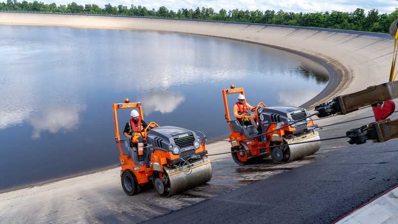 Die E-Walzen arbeiteten nicht nur deutlich leiser, sondern auch lokal emissionsfrei | Foto: Wirtgen