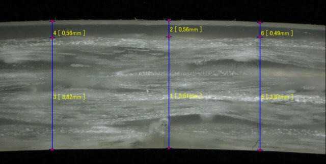 Dass die Wanddicke der Tragstruktur nicht immer eindeutig zu bestimmen ist, zeigt das Bild aus dem Mikroskop. Die Schichtdicke variiert je nach Messpunkt. | Fotos und Diagramm: Siebert + Knipschild