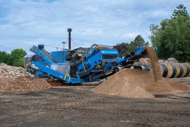 Die neue raupenmobile Prallbrechanlage GIPO P 101 GIGA: weniger Gewicht, weniger Kraftstoffverbrauch bei noch weniger Emissionen. | Foto: GIPO