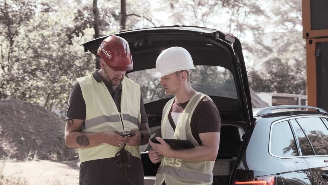 Sharemac für Baustellenmanagement und Baumaschinen-Tracking wird zu Syniotec Sharemac für Baustellenmanagement und Baumaschinen-Tracking wird zu Syniotec