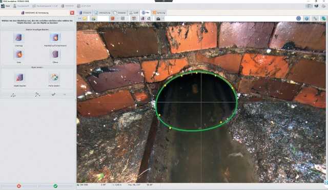 Abb. 7: Ansicht der Software IKAS evolution: Mit der Panoramo-3D-Vermessung wurde über frei wählbare Messpunkte (gelb dargestellt) der Durchmesser des Zulaufes in der Schachtsohle vermessen.