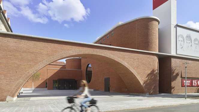 Volkstheater München termingerecht und zum Festpreis gebaut