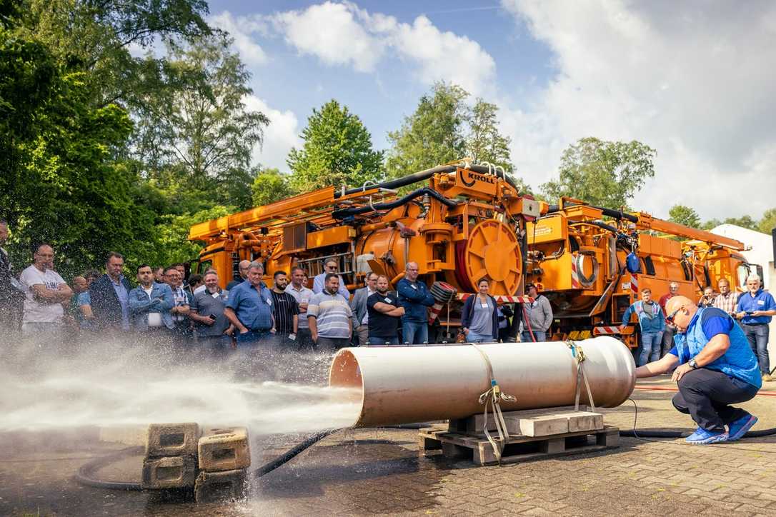 Deutscher Tag der Kanalreinigung: Nothelfer-Ehrung und Digitalisierung Deutscher Tag der Kanalreinigung: Nothelfer-Ehrung und Digitalisierung