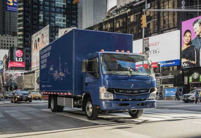 Der Fuso eCanter: Rund 140 dieser vollelektrischen Leicht-Lkw sind seit 2017 international im Einsatz.