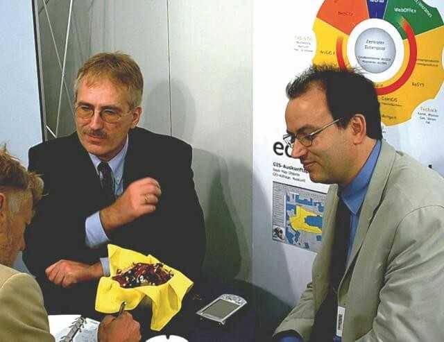 Von Anfang an ein starkes Team: hier auf der Intergeo 2001 in Köln | Fotos: Barthauer