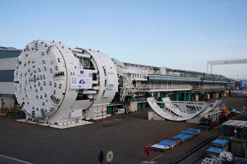 Die Doppelschild-TBM (Durchmesser 10.650 mm) von Herrenknecht für die westliche Hauptröhre des Brenner Basistunnels auf italienischer Seite. | Foto: Herrenknecht