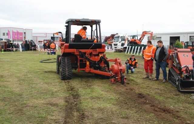 Nah am Kunden: Ditch Witch auf Europa-Tournee