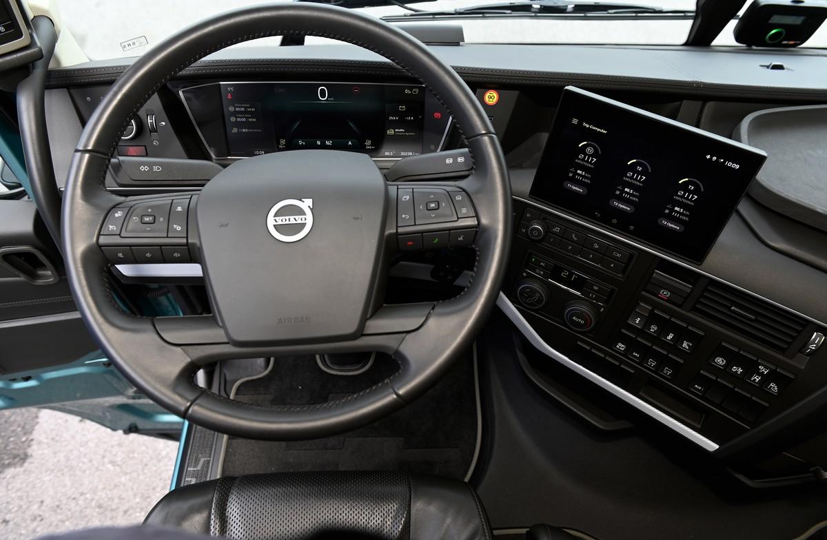 Die Restweiten-Anzeige des FH Electric im digitalen Zentraldisplay ist sehr klein. | Foto: Quatex