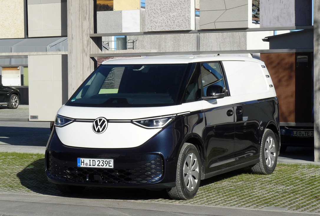 E-Transporter VW ID. Buzz Cargo im Test: Der Bulli ist zurück E-Transporter VW ID. Buzz Cargo im Test: Der Bulli ist zurück