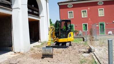 Live-Demo mit E-Minibagger bei Komatsu