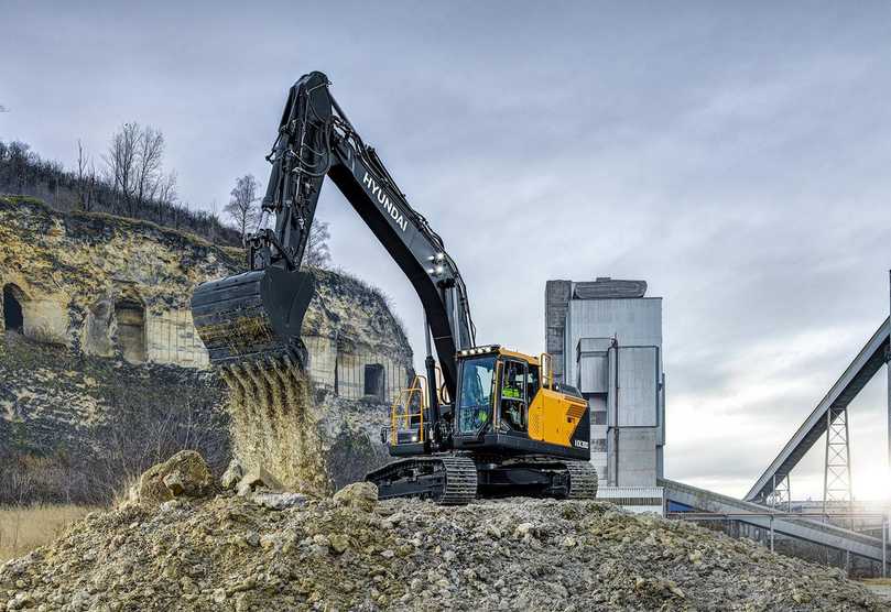 Hyundai HX300L: Der neue 30-Tonnen-Raupenbagger der Next-Generation-Reihe setzt auf mehr Leistung, vollelektrohydraulische Steuerung und zusätzliche Assistenzsysteme. | Foto: Hyundai