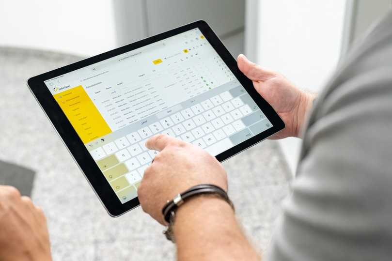Die gesetzliche Pflicht zur Arbeitszeiterfassung ist dank 123erfasst kein Problem. | Foto: Timo Lutz Team für Industriefotografie (www.timo-lutz.de) Die gesetzliche Pflicht zur Arbeitszeiterfassung ist dank 123erfasst kein Problem. | Foto: Timo Lutz Team für Industriefotografie (www.timo-lutz.de)