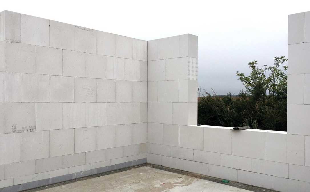 Wohnungsbau-Krise: H+H schließt drei deutsche Kalksandstein-Werke Wohnungsbau-Krise: H+H schließt drei deutsche Kalksandstein-Werke