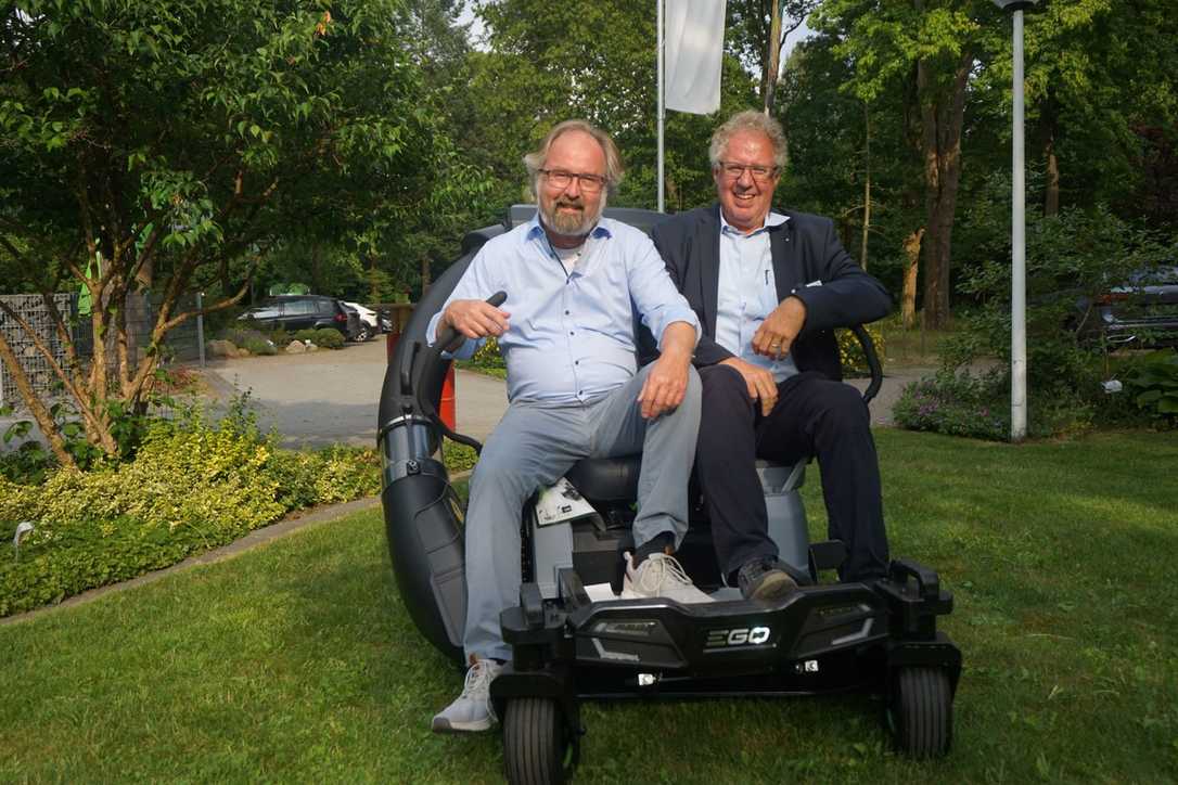 Ludger Plaßmann und Dr. Michael Marrett-Foßen im Gespräch Ludger Plaßmann und Dr. Michael Marrett-Foßen im Gespräch