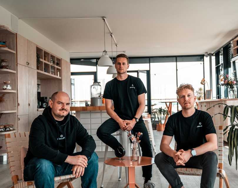 Das Gründungsteam hinter Plancraft: Mit Porta soll der Büroalltag im Handwerk künftig digital unterstützt werden. | Foto: Plancraft Das Gründungsteam hinter Plancraft: Mit Porta soll der Büroalltag im Handwerk künftig digital unterstützt werden. | Foto: Plancraft