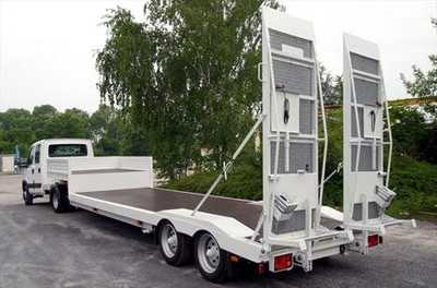 Minisattel für den Baumaschinen-Transport