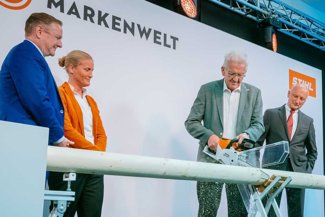 Kretschmann eröffnet die Stihl Markenwelt in Waiblingen Kretschmann eröffnet die Stihl Markenwelt in Waiblingen