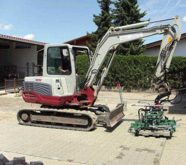 Baggerpflastern zahlt sich aus Baggerpflastern zahlt sich aus