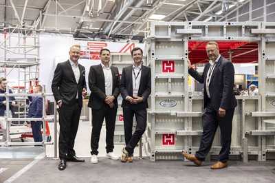 Hünnebeck und alkus vertiefen Partnerschaft