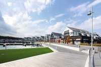 Roste und Baumschutzgitter als Designelemente