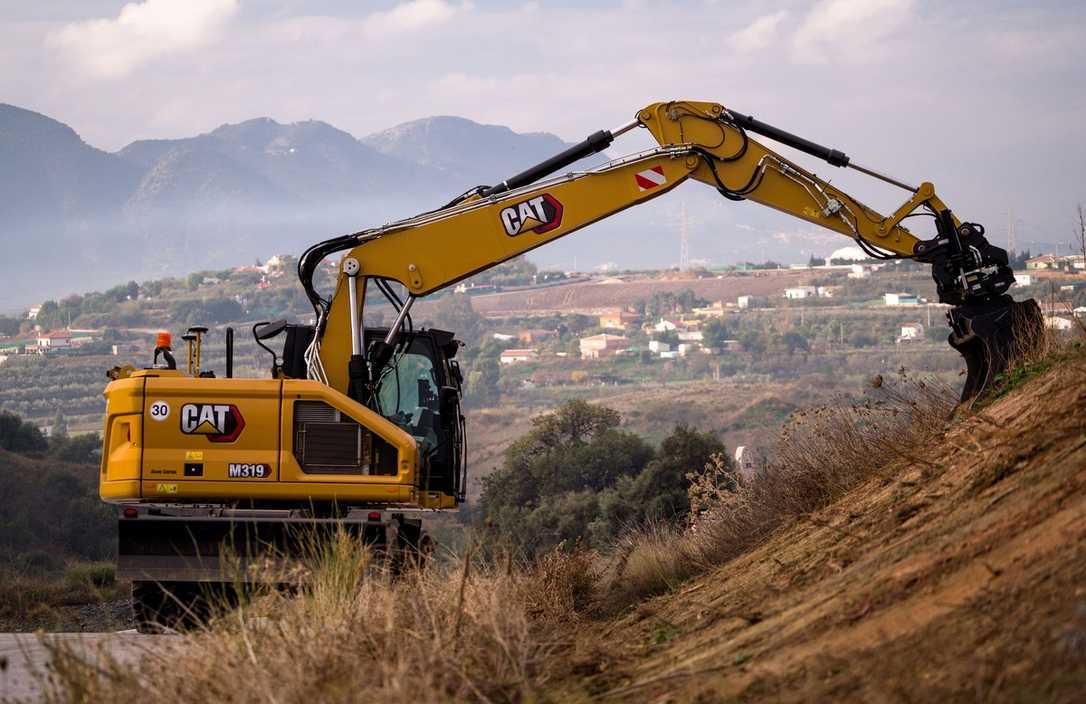 Zeppelin Baumaschinen für Tiefbau und Recycling auf der Fachmesse RATL in Karlsruhe