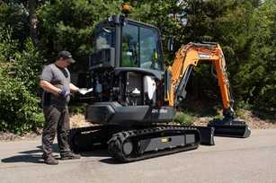 +++ Develon hat 4-Tonnen-Minibagger DX35Z-7 stark überarbeitet +++