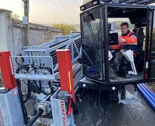 Kraftpaket verlegt Rohrbündel in Aachen