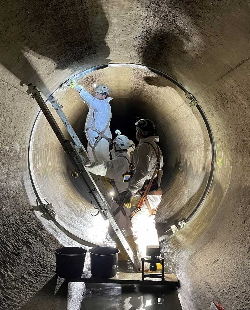 Aufspannen der Manschette | Foto: HS Kanalsanierung Aufspannen der Manschette | Foto: HS Kanalsanierung