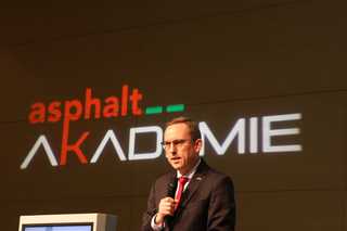 Jubiläum in Willingen: Die Asphaltbranche im Zeichen des Iran-Krieges